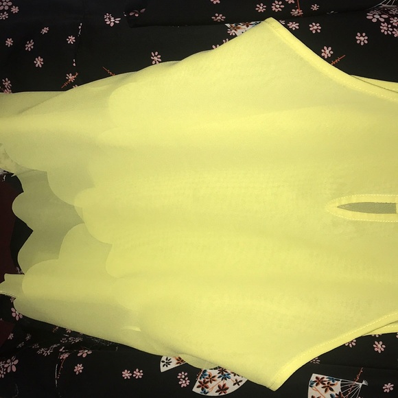 Top - Picture 2 of 2